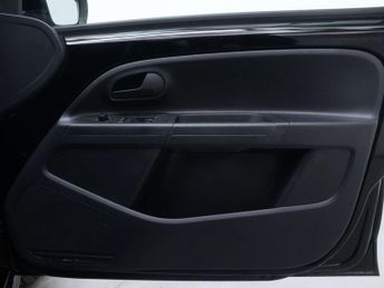 VOLKSWAGEN UP! e-up! 5dr