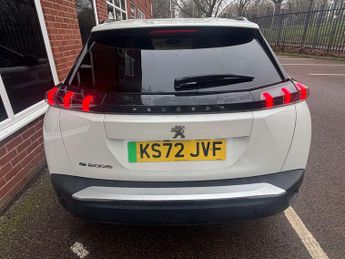 PEUGEOT 2008 2008 Allure Premium+ EV 5dr