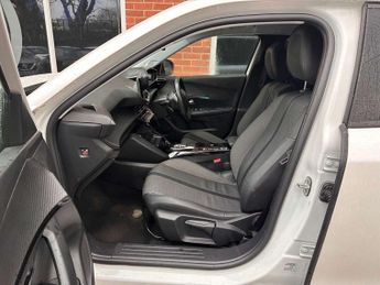 PEUGEOT 2008 2008 Allure Premium+ EV 5dr