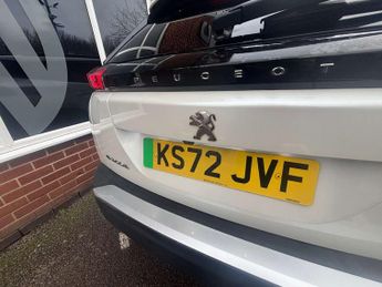 PEUGEOT 2008 2008 Allure Premium+ EV 5dr