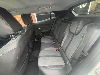 PEUGEOT 2008 2008 Allure Premium+ EV 5dr