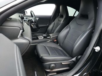 MERCEDES-BENZ CLA 2.0 CLA 250 AMG Line Auto 4dr