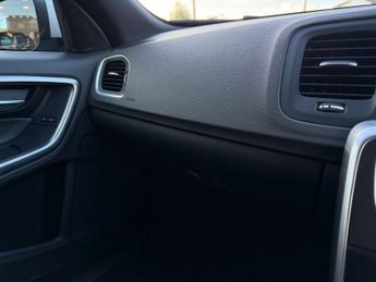 VOLVO V60 2.0 V60 R-Design Nav D3 Auto 5dr