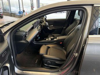 MERCEDES-BENZ A-CLASS 1.5 A 180 Sport Exeutive D Auto 5dr