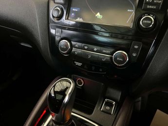 NISSAN QASHQAI 1.6 Qashqai Pilot One Edition dCi CVT 5dr