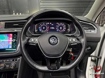 Volkswagen Tiguan 2.0 TDI SEL SUV 5dr Diesel DSG Euro 6 (s/s) (150 ps)