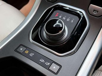 Land Rover RANGE ROVER EVOQUE 2.2 Range Rover Evoque Prestige SD4 Auto 4WD 3dr