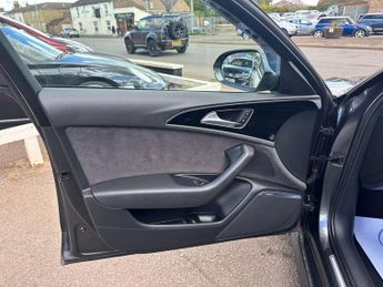AUDI A6 3.0 A6 Black Edition TDI Quattro Semi-Auto 4WD 5dr