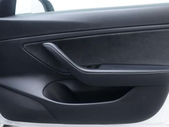 TESLA MODEL 3 Model 3 Long Range AWD 4WD 4dr