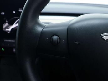 TESLA MODEL 3 Model 3 Long Range AWD 4WD 4dr