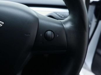 TESLA MODEL 3 Model 3 Long Range AWD 4WD 4dr