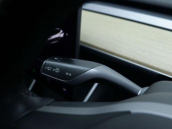 TESLA MODEL 3 Model 3 Long Range AWD 4WD 4dr