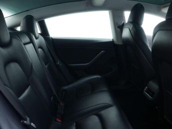 TESLA MODEL 3 Model 3 Long Range AWD 4WD 4dr