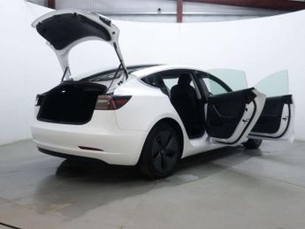 TESLA MODEL 3 Model 3 Long Range AWD 4WD 4dr