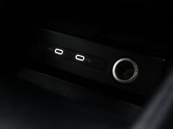 AUDI Q4 E-TRON Q4 e-tron Sport 40 5dr