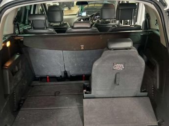 PEUGEOT 5008 1.6 5008 Allure Blue HDi S/S Auto 5dr