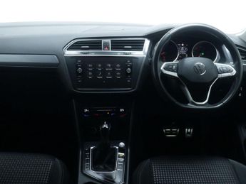 VOLKSWAGEN TIGUAN 1.5 Tiguan Active TSi Semi-Auto 5dr