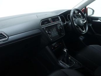 VOLKSWAGEN TIGUAN 1.5 Tiguan Active TSi Semi-Auto 5dr
