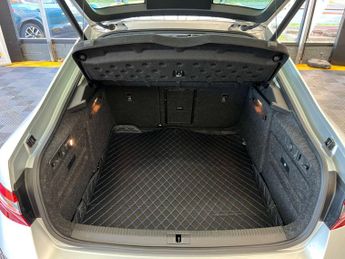 SKODA SUPERB 2.0 Superb SE L Executive TDI Semi-Auto 5dr