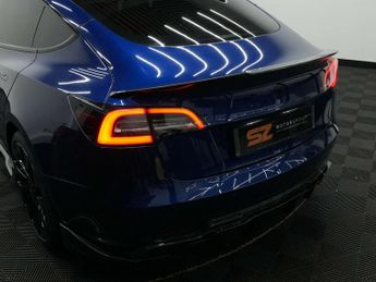 Tesla Model 3 Model 3 Long Range AWD 4WD 4dr