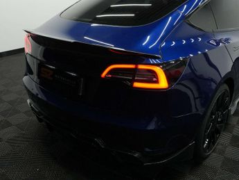 Tesla Model 3 Model 3 Long Range AWD 4WD 4dr