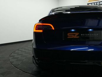 Tesla Model 3 Model 3 Long Range AWD 4WD 4dr