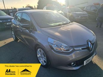 Renault Clio 0.9 TCe Dynamique MediaNav Hatchback 5dr Petrol Manual Euro 5 (s