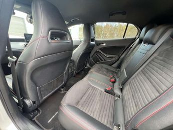 MERCEDES-BENZ GLA 2.1 GLA 220 D 4Matic AMG Line Automatic 4WD 5dr - NATIONAL DELIV