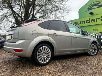FORD FOCUS 2.0 Focus Titanium 145 Auto 5dr