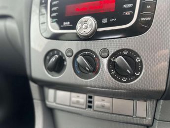 FORD FOCUS 2.0 Focus Titanium 145 Auto 5dr