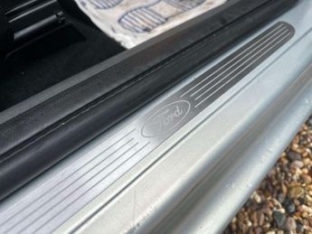 FORD FOCUS 2.0 Focus Titanium 145 Auto 5dr