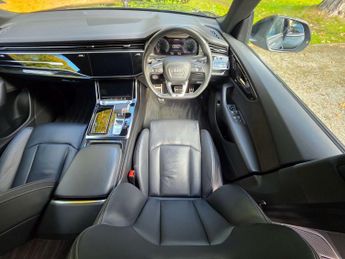 AUDI Q8 3.0 Q8 Black Edition 55 TFSI MHEV Quattro Auto 4WD 5dr