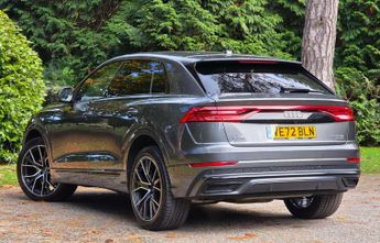 AUDI Q8 3.0 Q8 Black Edition 55 TFSI MHEV Quattro Auto 4WD 5dr