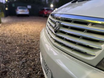 TOYOTA ALPHARD 2.4l - Imported vehicle - PLEASE NOTE Vehicle mileage is in KM