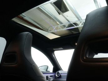 MERCEDES-BENZ CLA 1.3 CLA 250 AMG Line Premium Plus E Auto 4dr