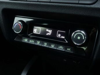 SKODA FABIA 1.0 Fabia Monte Carlo TSi Semi-Auto 5dr