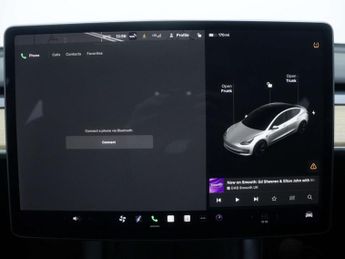 TESLA MODEL 3 Model 3 Long Range AWD 4WD 4dr