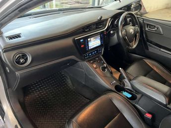 TOYOTA AURIS 1.8 Auris Icon Tech HEV VVT-i CVT 5dr