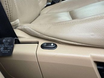 LAND ROVER FREELANDER 2.2 Freelander HSE TD4 Auto 4WD 5dr