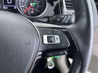 VOLKSWAGEN GOLF 2.0 Golf GT BlueMotion Technology TDI Semi-Auto 5dr