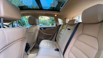 PORSCHE MACAN 3.0 Macan S D Semi-Auto 4WD 5dr