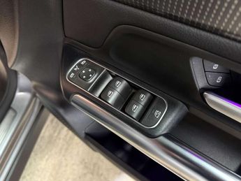 MERCEDES-BENZ EQA EQA 250 Sport 5dr