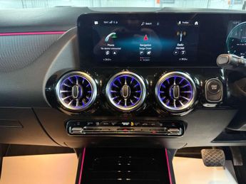 MERCEDES-BENZ EQA EQA 250 Sport 5dr