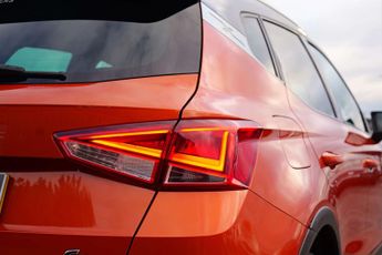 SEAT ARONA 1.0 Arona FR TSi Semi-Auto 5dr