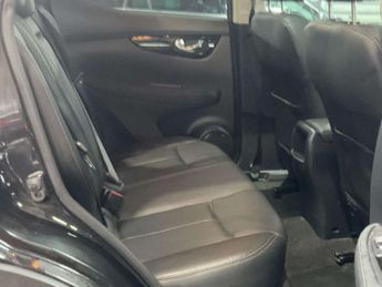 NISSAN QASHQAI 1.6 Qashqai Tekna dCi CVT 5dr