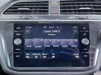 VOLKSWAGEN TIGUAN 2.0 Tiguan SEL TDI 4Motion Semi-Auto 4WD 5dr