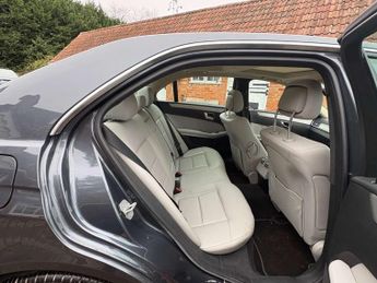 MERCEDES-BENZ E-CLASS 3.0 E350 Sport CDi BlueEfficiency S/S Auto 4dr
