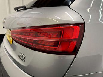 Audi Q3 2.0 Q3 Black Edition TDI Quattro Semi-Auto 4WD 5dr