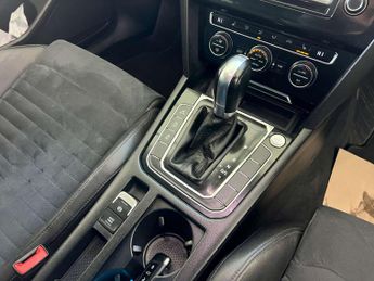 VOLKSWAGEN PASSAT 2.0 Passat GT TDI BlueMotion Technology Semi-Auto 4dr