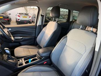 FORD KUGA 2.0 Kuga Titanium TDCI 4x4 Auto 4WD 5dr